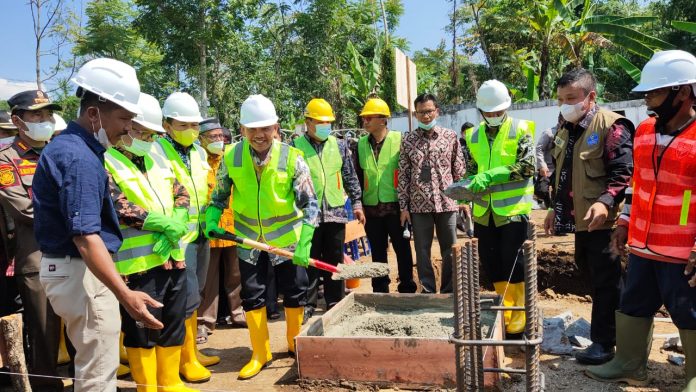 Bupati Adirozal: Kerinci Bakal Memiliki gedung Pusat Layanan Haji dan Umrah Terpadu