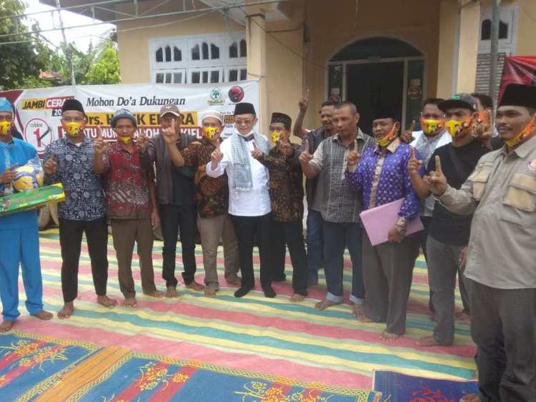 Warga Danau Embat Siap Bersatu Memenangkan Cek Endra - Ratu