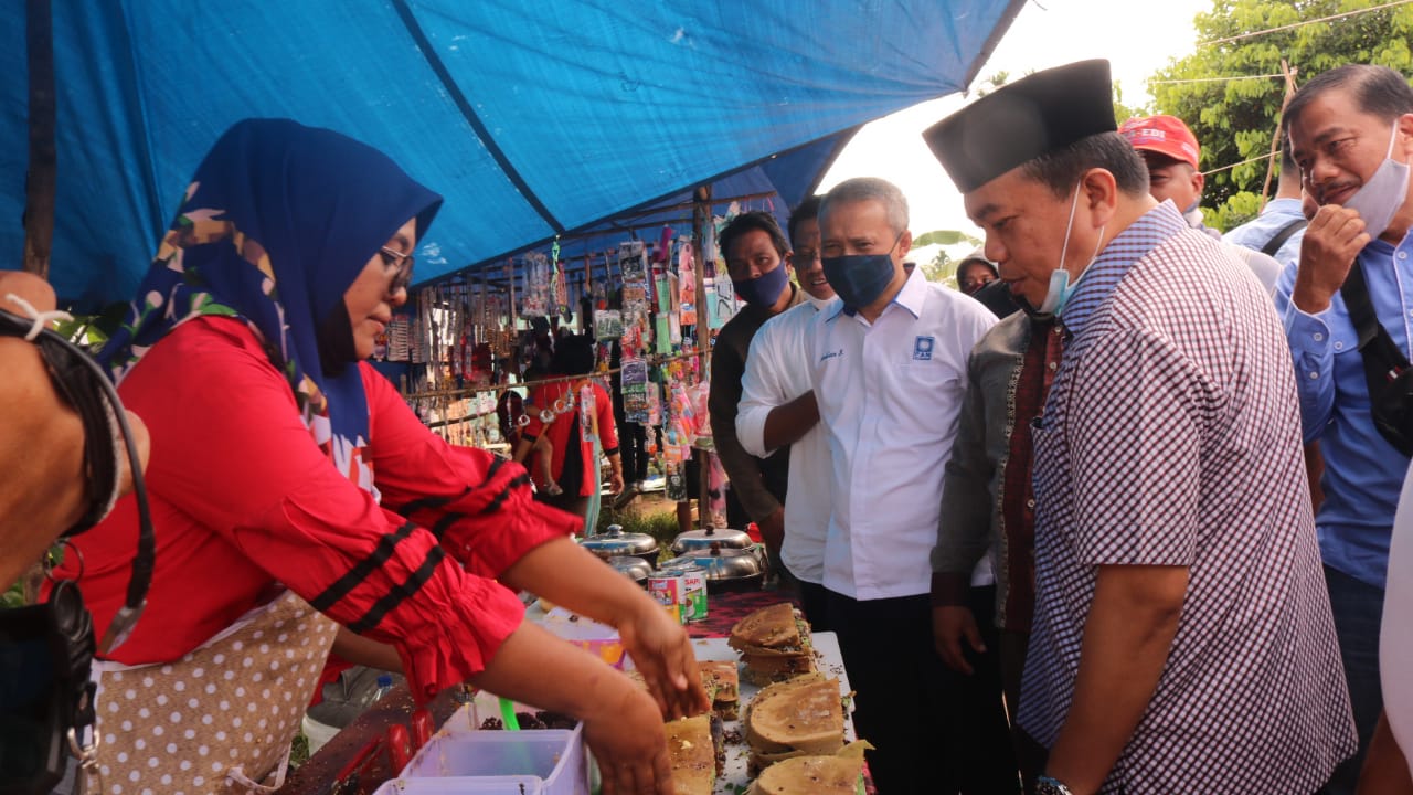 Blusukan ke Pasar Selat, Haris Teringat Masa Lalunya Menjual Martabak