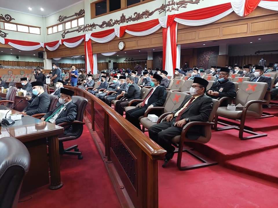 Wako Ahmadi Hadiri Paripurna Penyampaian Pidato Gubernur Jambi