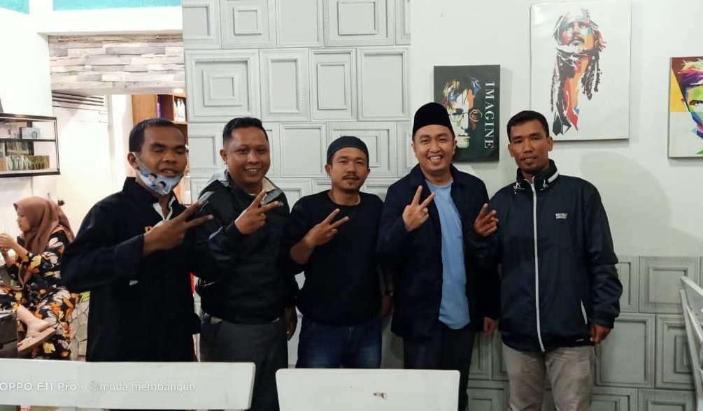 Inisiator Tim Garuda 13 Militan AZAS Berbelok Mendukung Fikar - Yos