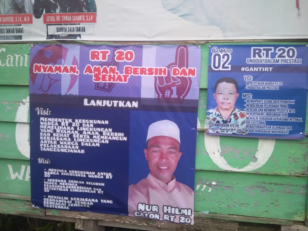 Pemilihan Ketua RT Rasa Pemilu, Spanduk Kandidat Bermunculan
