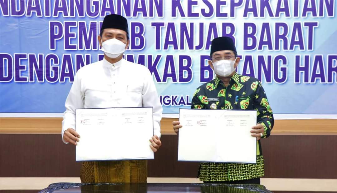 Bupati UAS Lakukan Penandatanganan Kesepakatan Bersama Dengan Pemkab Batanghari