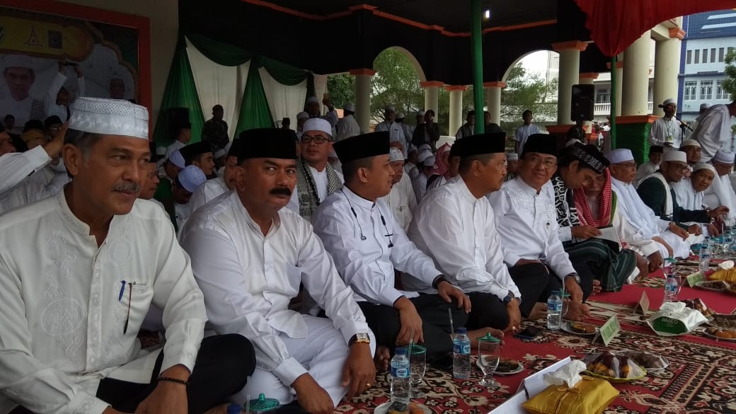 Pemkab Tanjung Jabung Barat Hadiri Haul Akbar di Tembilahan- Indragili Hilir