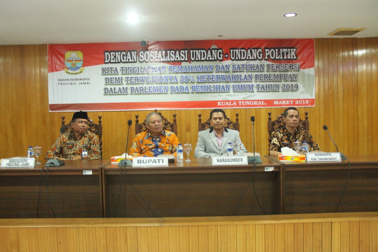 Bupati Safrial Buka Secara Resmi Sosialisasi Keterwakilan Perempuan di Parlemen