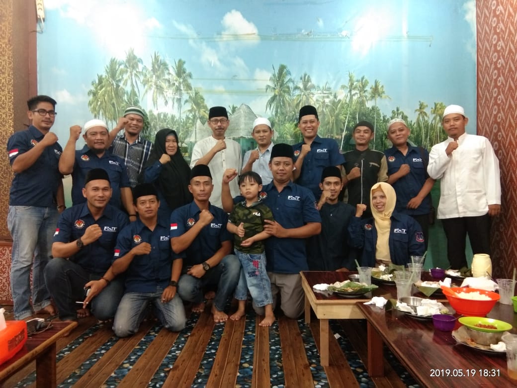 Forum Honorer Tanjabbarat Gelar Buka Bersama dan Pengalangan Dana Korban Kebakaran Pangkal Duri