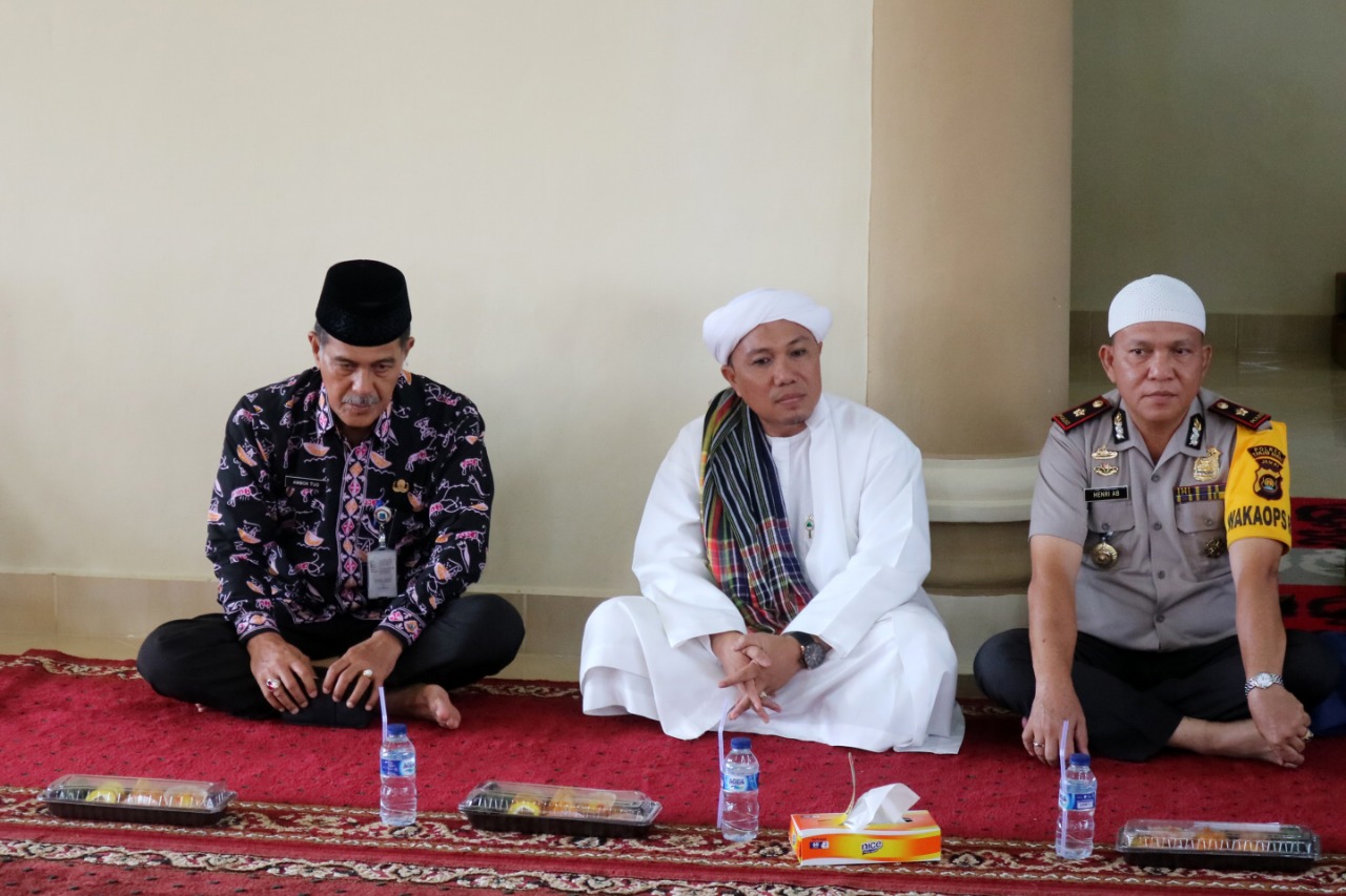 Sekda Tanjab Barat Hadiri Peringatan Isra Mi‚¬„¢raj di Masjid Nur-Anissa Polres Tanjab Barat