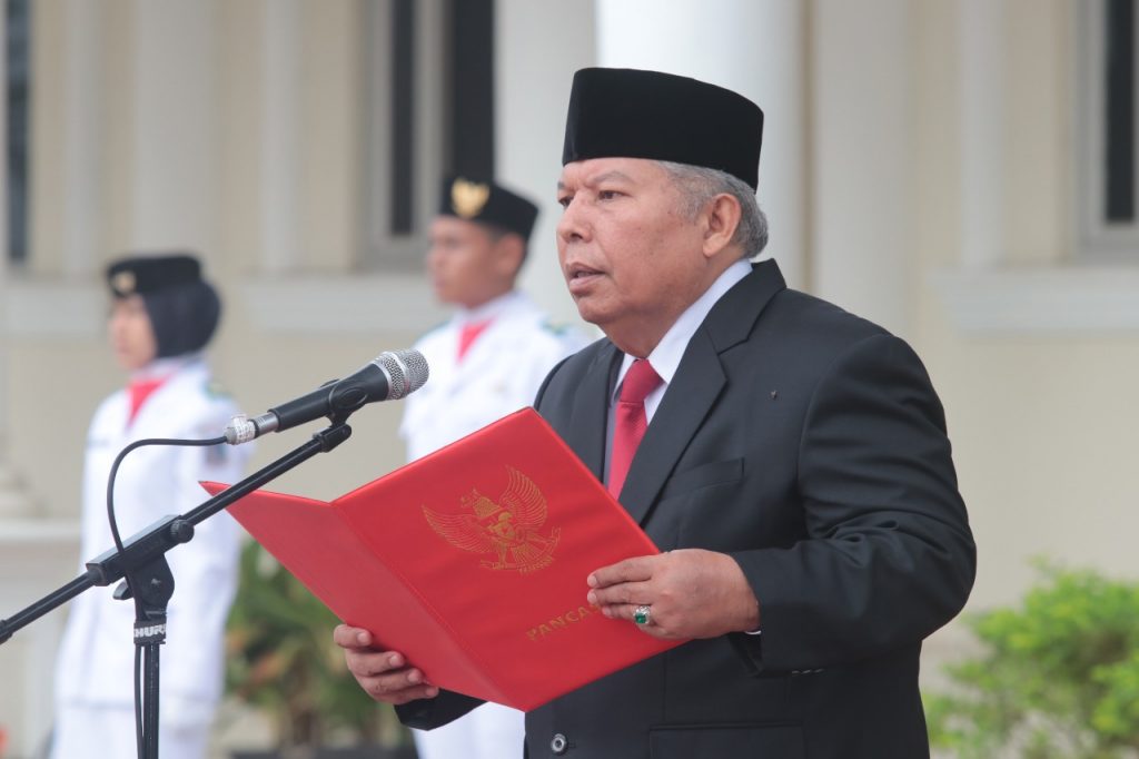 Bupati Safrial Pimpin Upacara Peringatan Hari Pendidikan Nasional 2019