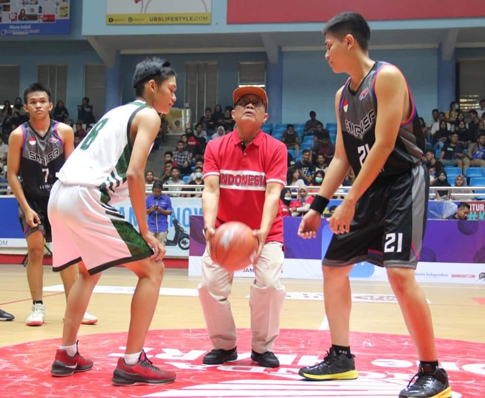 FACHRORI SAKSIKAN PERTANDINGAN DBL