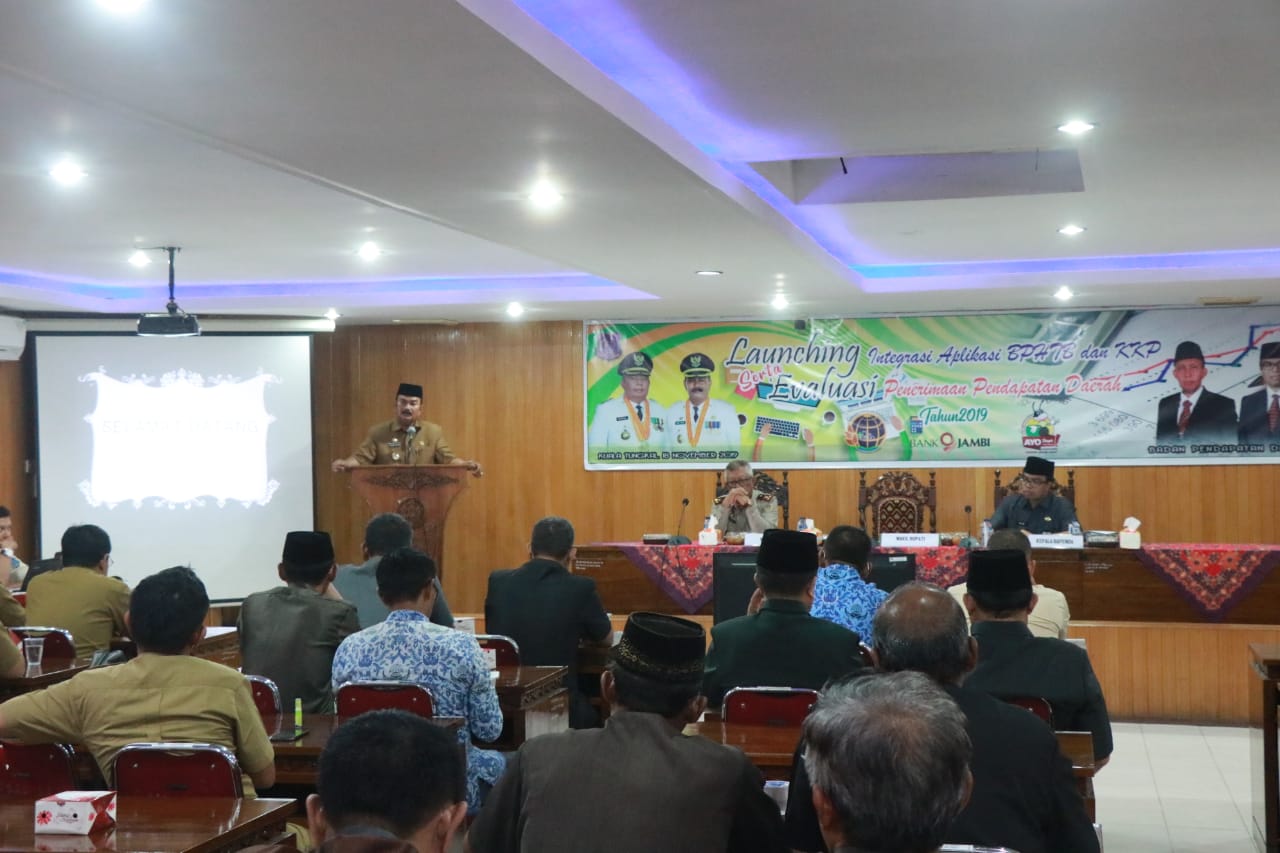 WAKIL BUPATI HADIRI LAUNCHING INTEGRASI SISTEM APLIKASI BPHTB DAN KKP SERTA RAPAT EVALUASI PENERIMAAN PENDAPATAN DAERAH TAHUN 2019