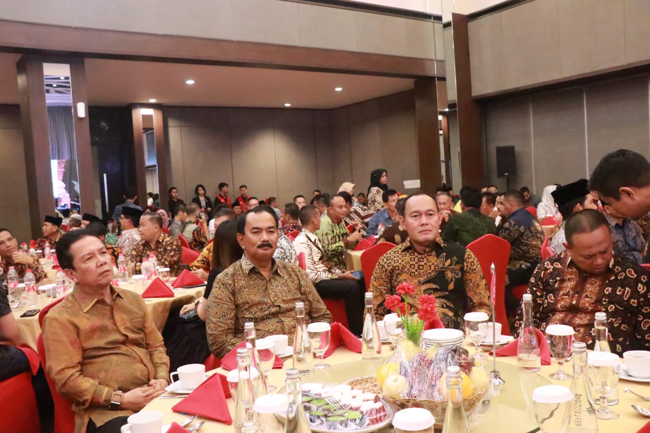 Wakil Bupati Hadiri Pisah Sambut Kapolda Jambi