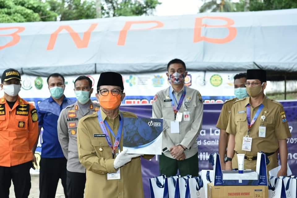 Gubernur Jambi Apresiasi Bantuan Hand Sanitizer: Keluar Rumah Tetap Pakai Masker