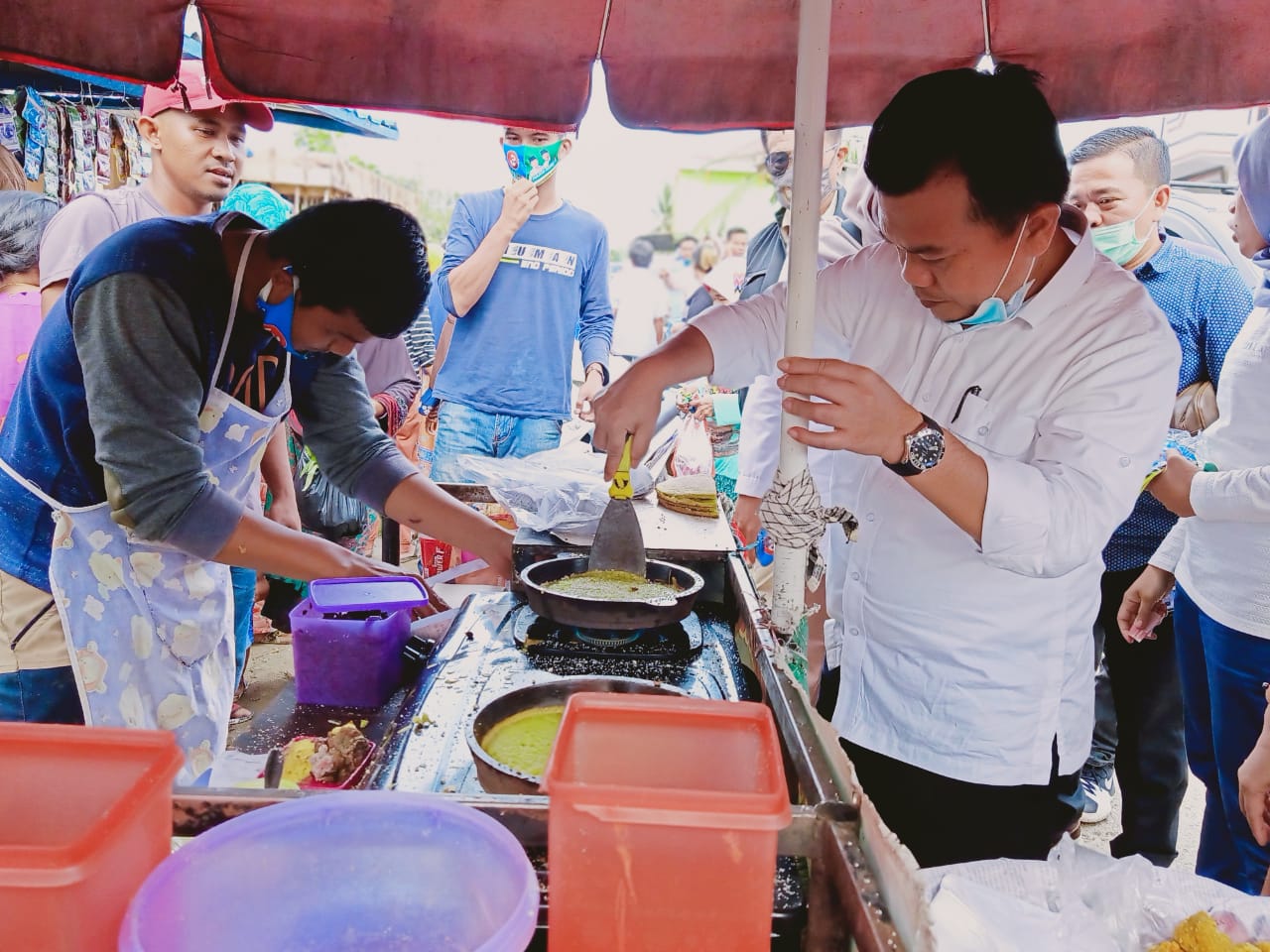 Singgah di Pasar Berau CNG, Al Haris Dikerumuni Emak-Emak