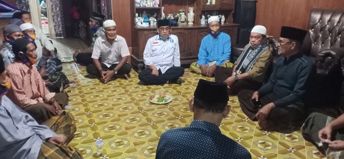 Mohon Restu Warga Kuala Jambi, Al Haris Sambangi Kediaman Ketua Media Center R2