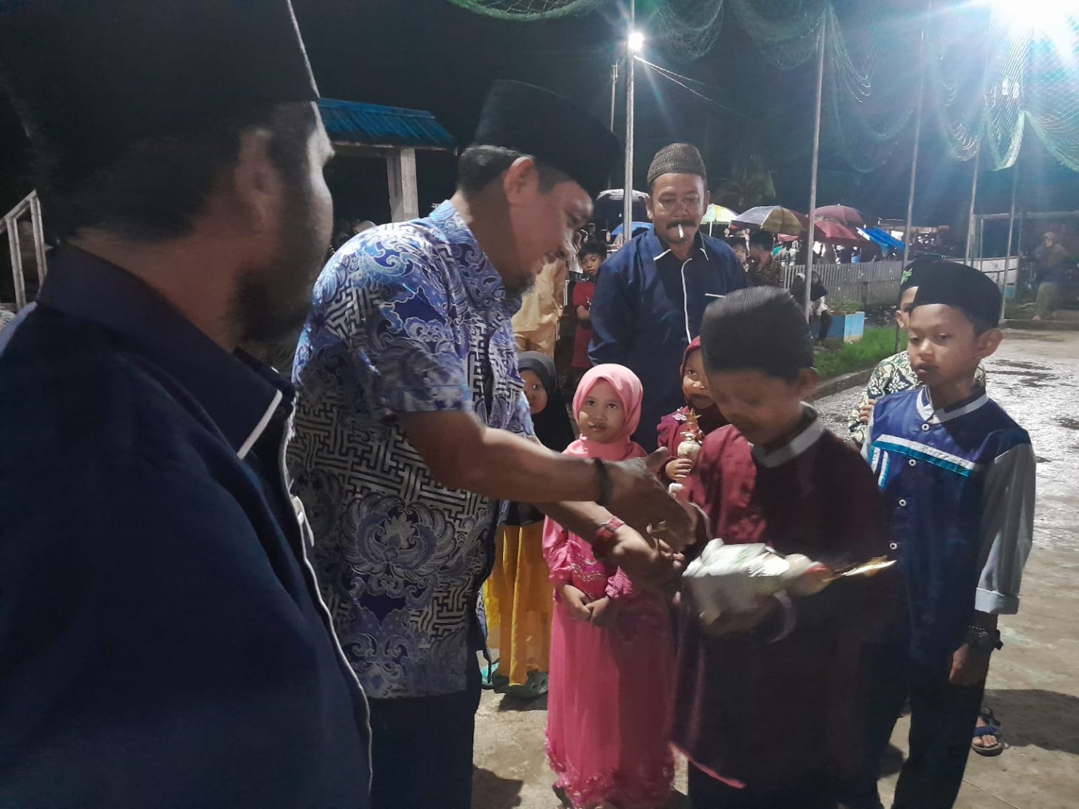 Wakil Ketua II DPRD Tanjab Barat Hadiri Penutupan MTQ ke-10 Tingkat Desa Kemuning  