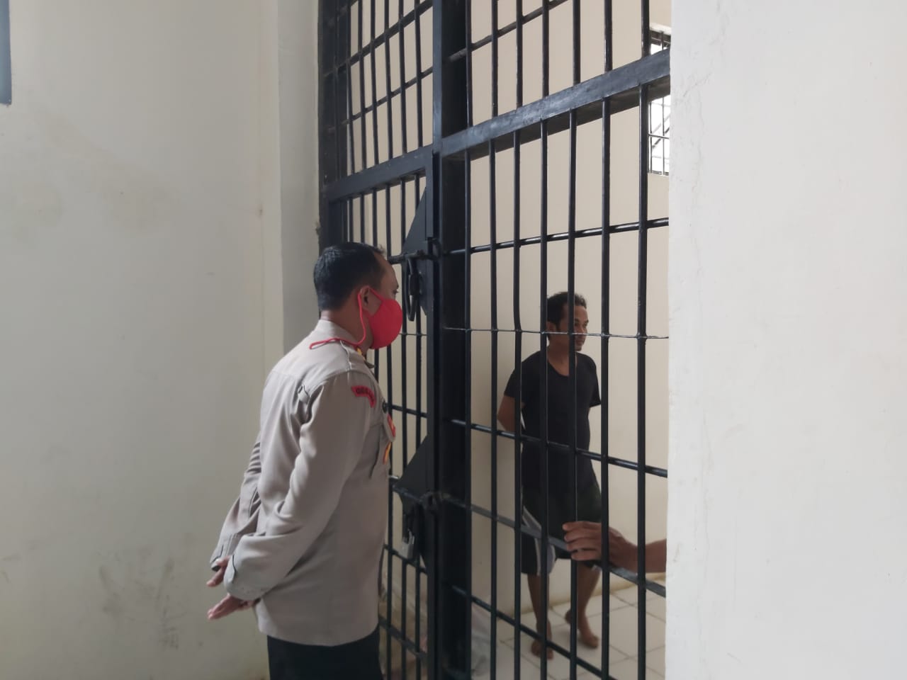 Tinjau Kondisi Tahanan Mapolres, Guntur Saputro Minta Petugas Perhatikan Kesehatan Tahanan