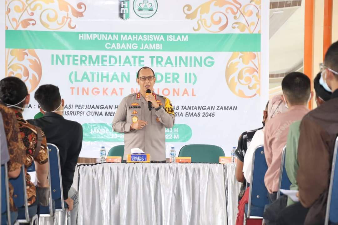 Kapolda Jambi Jadi Pemateri LK II Tingkat Nasional yang Diadakan HMI Cabang Jambi