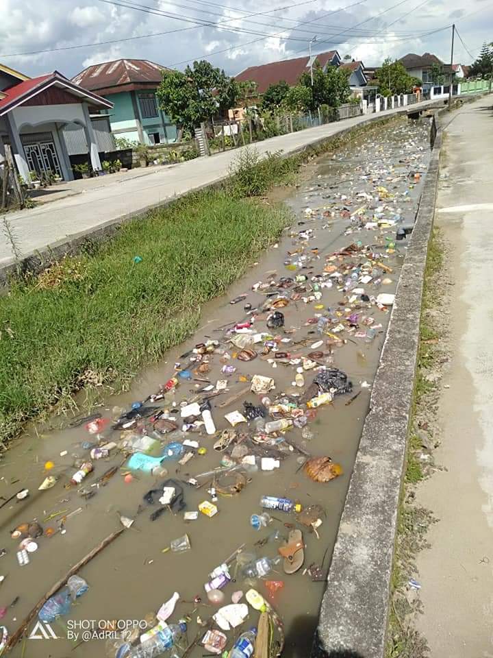 Aliran Sungai di Kota Majidin Dipenuhi Sampah, Ini Penampakannya