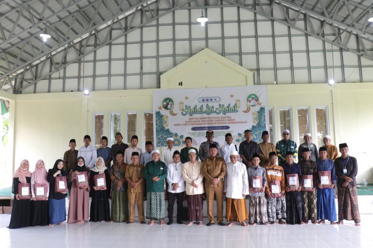 Wakil Bupati Hairan Hadiri Acara Halal Bihalal Santri Lirboyo, Wali Santri dan Himasal Tanjab Barat