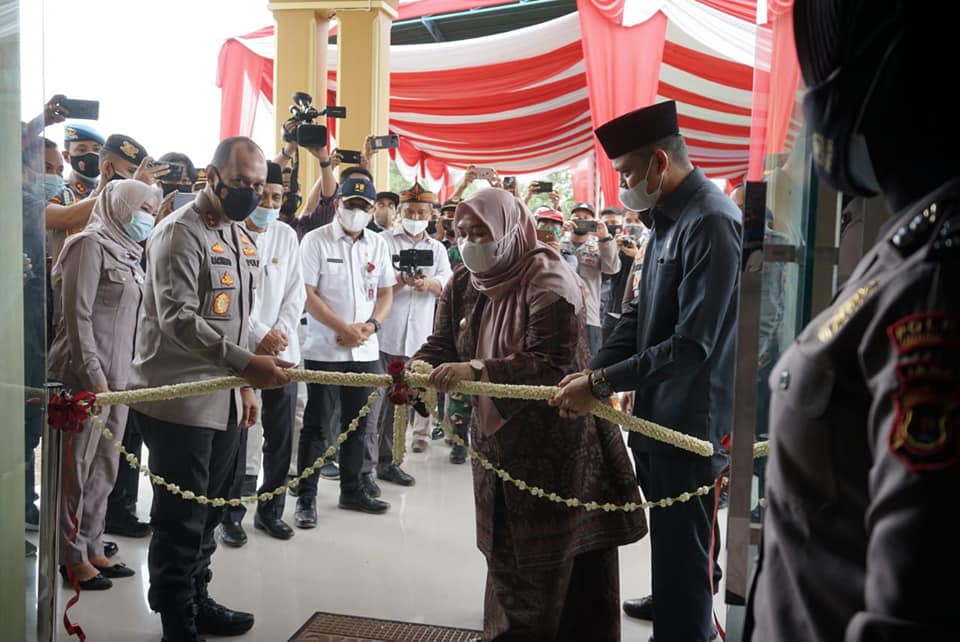 Bupati Muaro Jambi Hadiri Peresmian Gedung Mako Polsubsektor Sungai Gelam