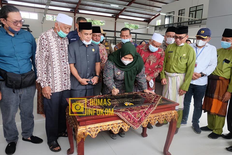 Pemerintah Kabupaten Muaro Jambi Meresmikan Pasar Rakyat Sengeti