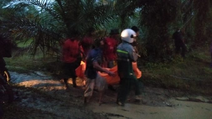 Tiga Pekerja Peti Tewas Tertimbun Longsor di Merangin