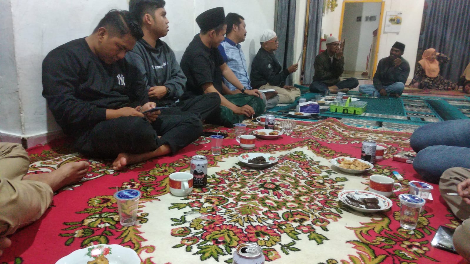Monadi Silaturahmi Hari Raya Idul Fitri di Rumah Keluarga Kemantan