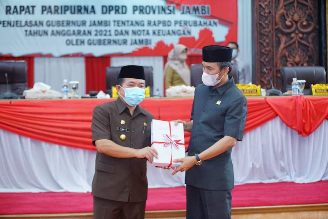 Al Haris Hadiri Rapat Paripurna Terkait Nota Keuangan dan RPAPBD