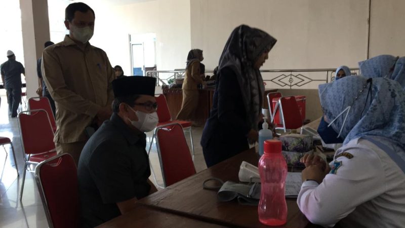 DPRD Tanjab Barat Gelar Vaksinasi Booster, H. Abdullah : Ikhtiar Melawan Covid-19