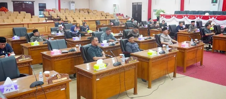 DPRD Tanjab Barat Gelar Rapat Paripurna Internal Dalam Rangka Penyampaian Hasil Reses