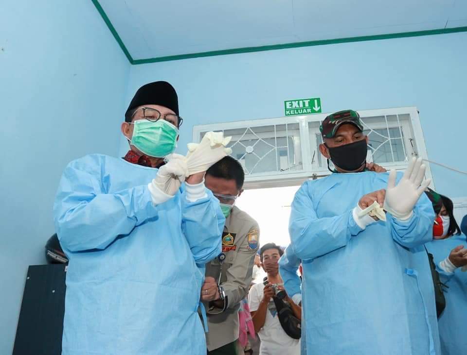 FACHRORI TINJAU TEMPAT UJI SWAB DI BPOM