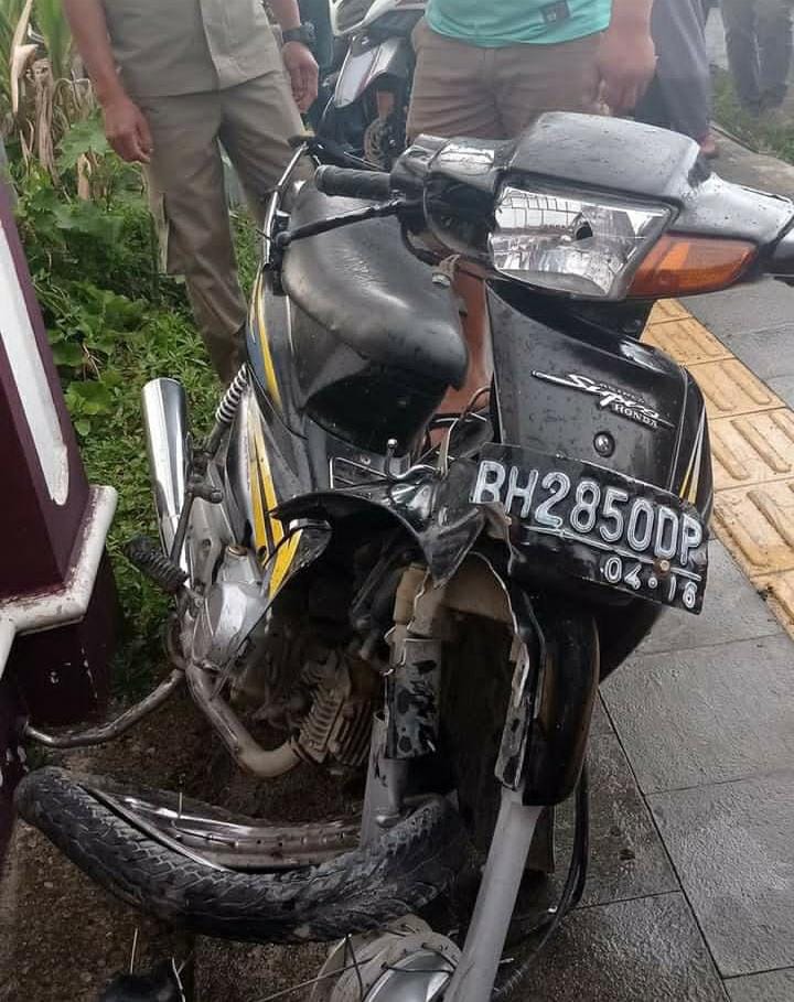 Tabrak Tragis Dua Sepeda Motor, Satu Korban Kritis di Rujuk ke Rumah Sakit Raden Mattaher Jambi