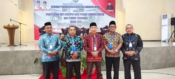 Ketua DPRD Tanjabbar Hadiri Seminar Peningkatan Kapasitas Anggota DPRD