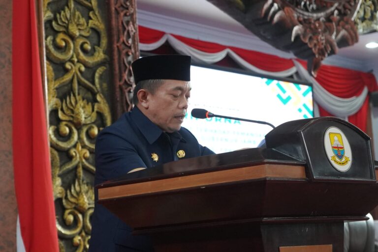 Gubernur Al Haris Beri Penjelasan Atas Capaian Pembangunan Pemprov Jambi pada Dewan