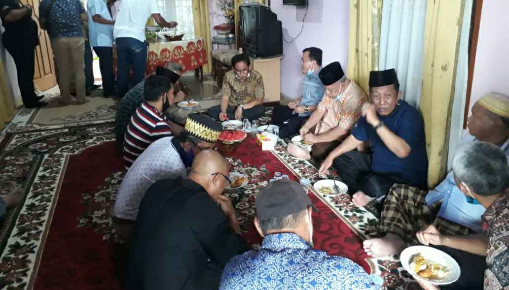 Usai Test Kesehatan, Al Haris-Abdullah Sani Sillaturahmi Ke Rumah Yusuf Majid