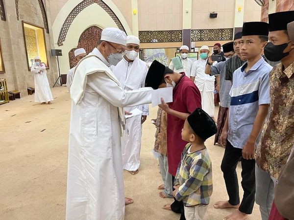 Bupati Melaksanakan Shalat Subuh Keliling Berjamaah