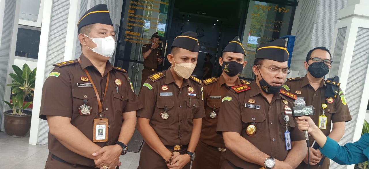 Dihadiri Kejati Jambi, Kejari Sungai Penuh Gelar Vaksinasi Massal