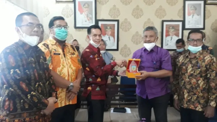 Diskominfo Sarolangun Studi Tiru ke Diskominfo Pesisir Selatan Sumbar