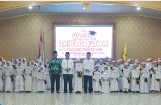 Anwar Sadat Hadiri Wisuda Tahfiz Qur'an ke Lima Yayasan Al Hikmah Kuala Tungkal 