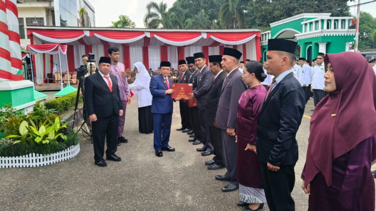 Gubernur Al Haris Pimpin Upacara HAB ke-79 Kemenag Jambi