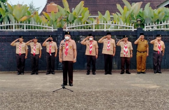 PJ Bupati Sarolangun Lepas Kontingen Kwarcab Pramuka Mengikuti Jambore Nasional