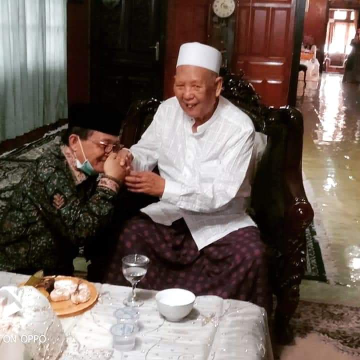 Sambangi Ulama Kharismatik,  Fachrori Minta Doa Restu