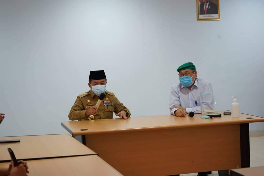 Pastikan Ketersedian Layanan untuk Pasien Covid, Gubernur Al Haris Kunjungi Tiga RS Swasta