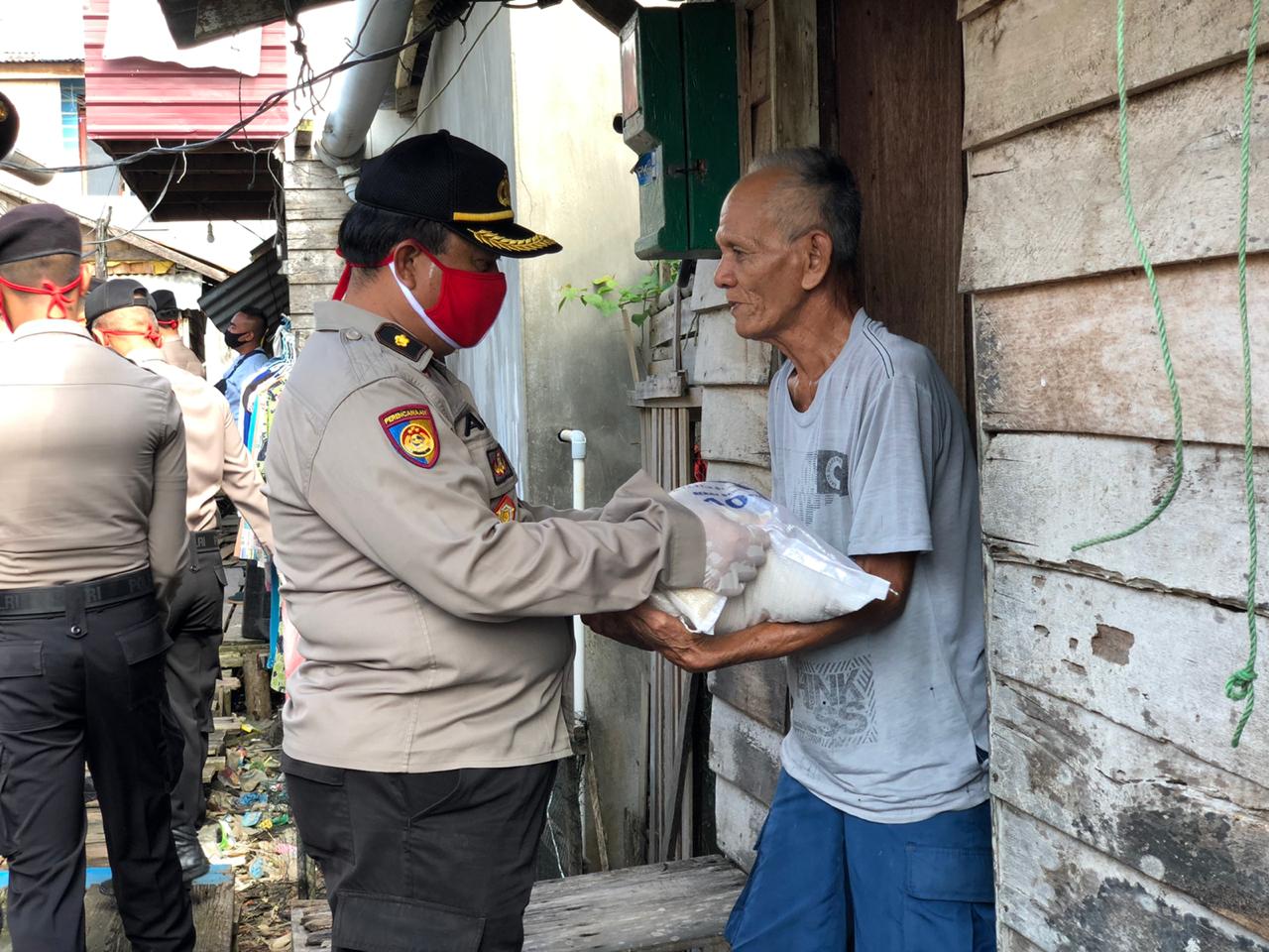 Polres Tanjab Barat Kembali Gelar Baksos, 117 Paket Sembako Disalurkan