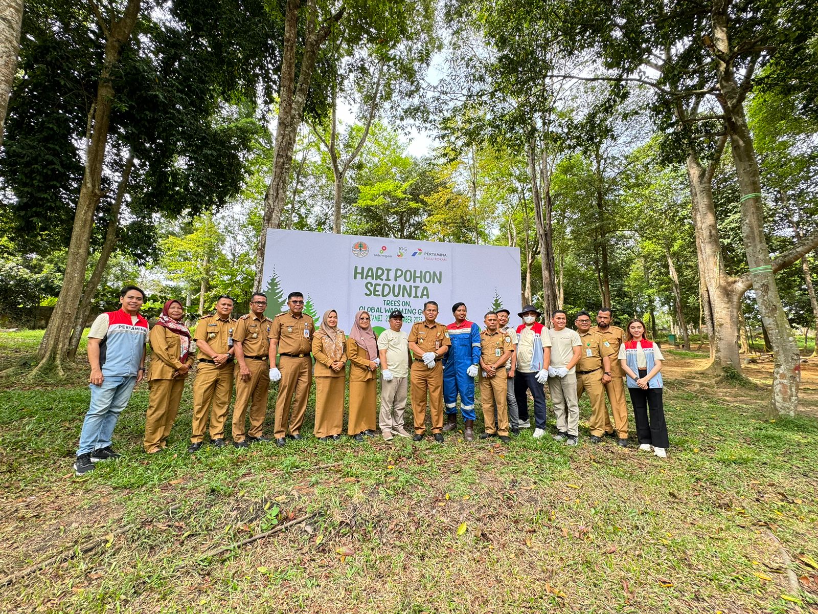 Dukung Pengurangan Emisi Karbon, Pertamina EP Field Jambi Tanam 4.000 Pohon