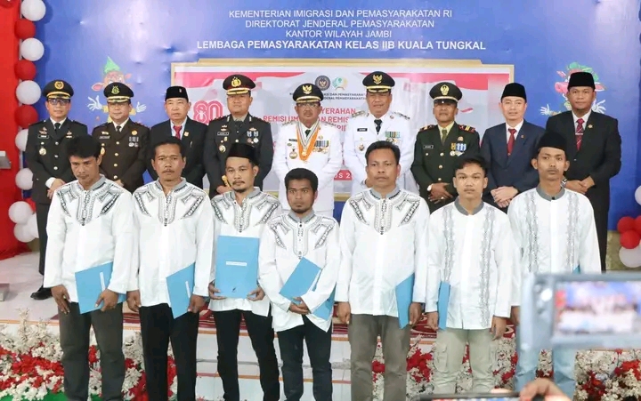 Bupati UAS Hadiri Upacara Pemberian Remisi Warga Binaan Lapas Kelas II-B Kuala Tungkal Tahun 2025